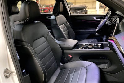 2024 Volkswagen Atlas Cross Sport 2.0T SEL R-Line