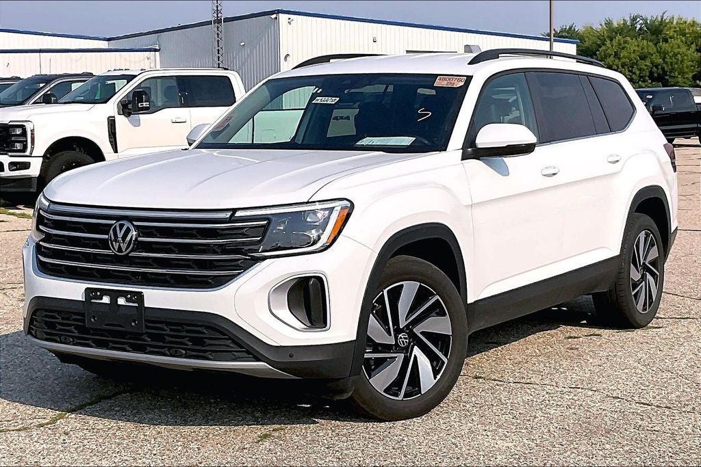 2025 Volkswagen Atlas 2.0T SE w/Technology