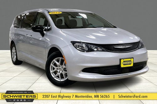 2024 Chrysler Voyager LX