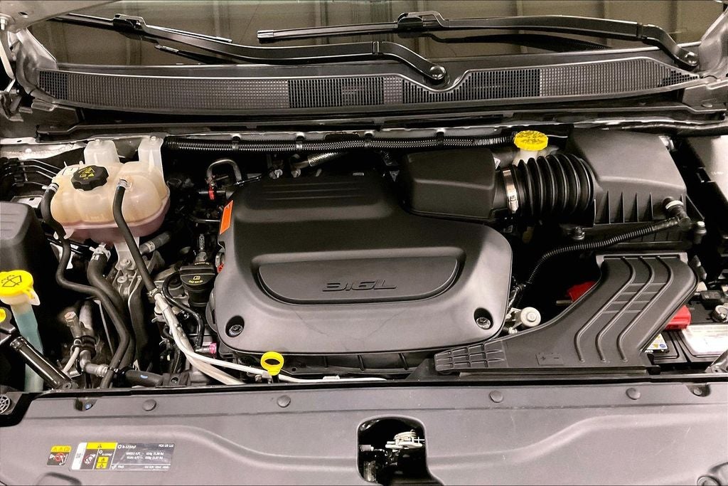 2024 Chrysler Voyager LX