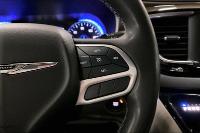 2024 Chrysler Voyager LX