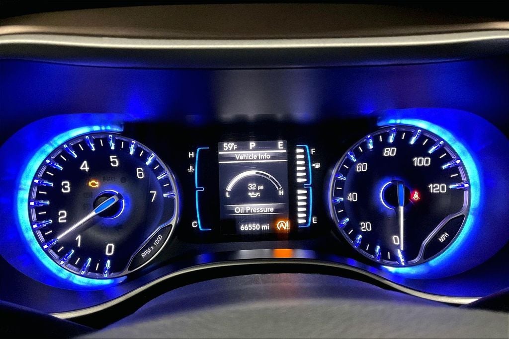 2024 Chrysler Voyager LX