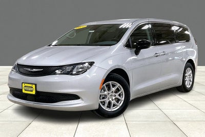 2024 Chrysler Voyager LX