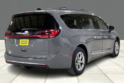 2023 Chrysler Pacifica Limited