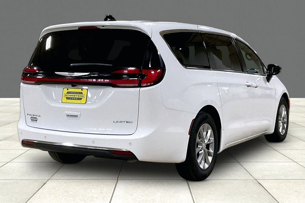 2026 Chrysler Pacifica Limited