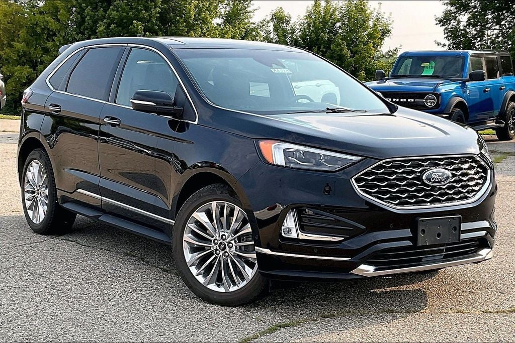 2020 Ford Edge Titanium