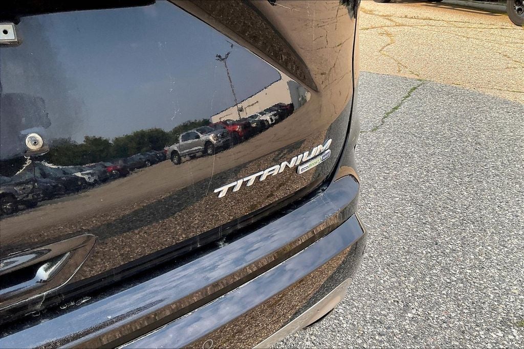 2020 Ford Edge Titanium