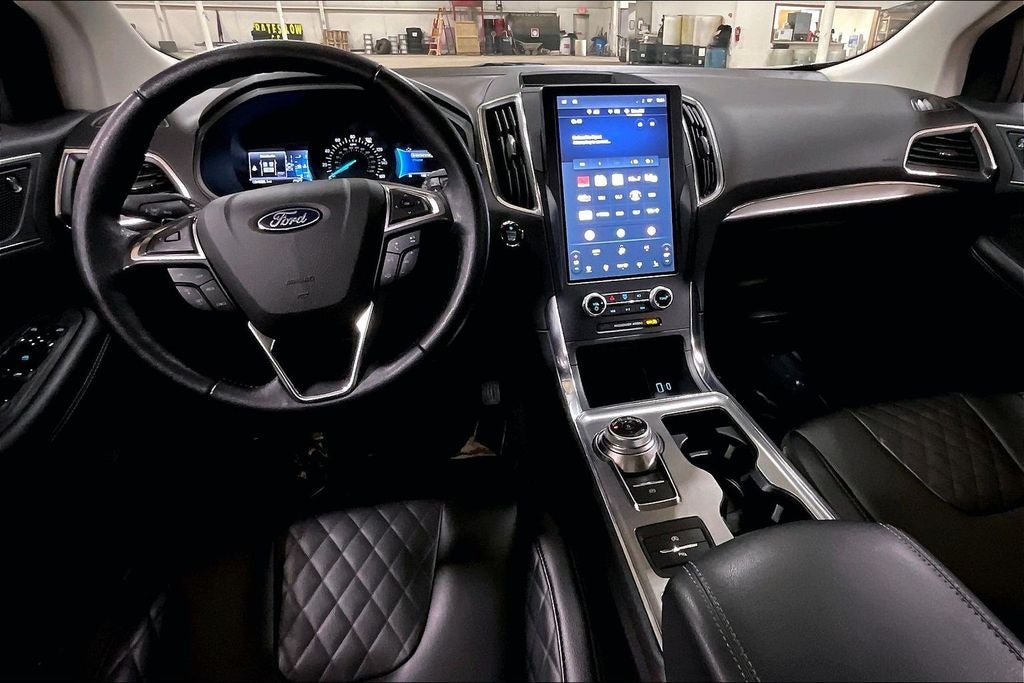 2023 Ford Edge Titanium