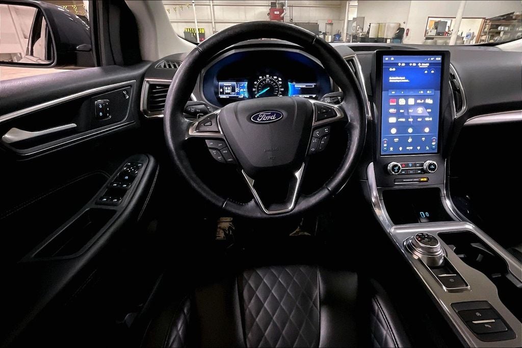 2023 Ford Edge Titanium
