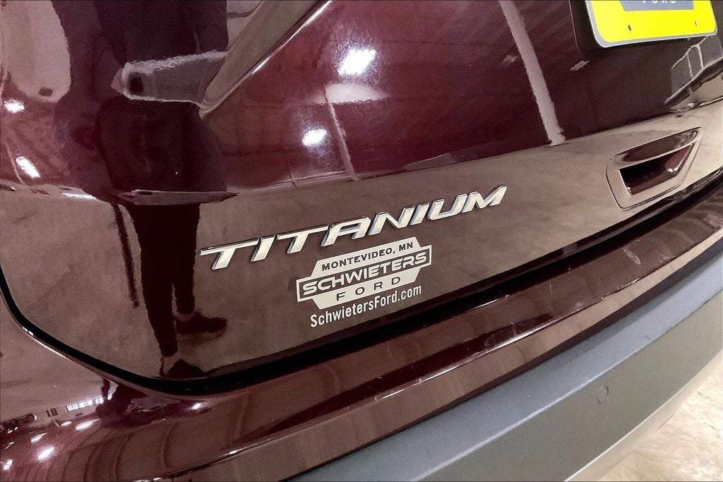 2024 Ford Edge Titanium