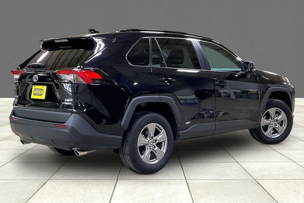 2024 Toyota RAV4 Hybrid LE