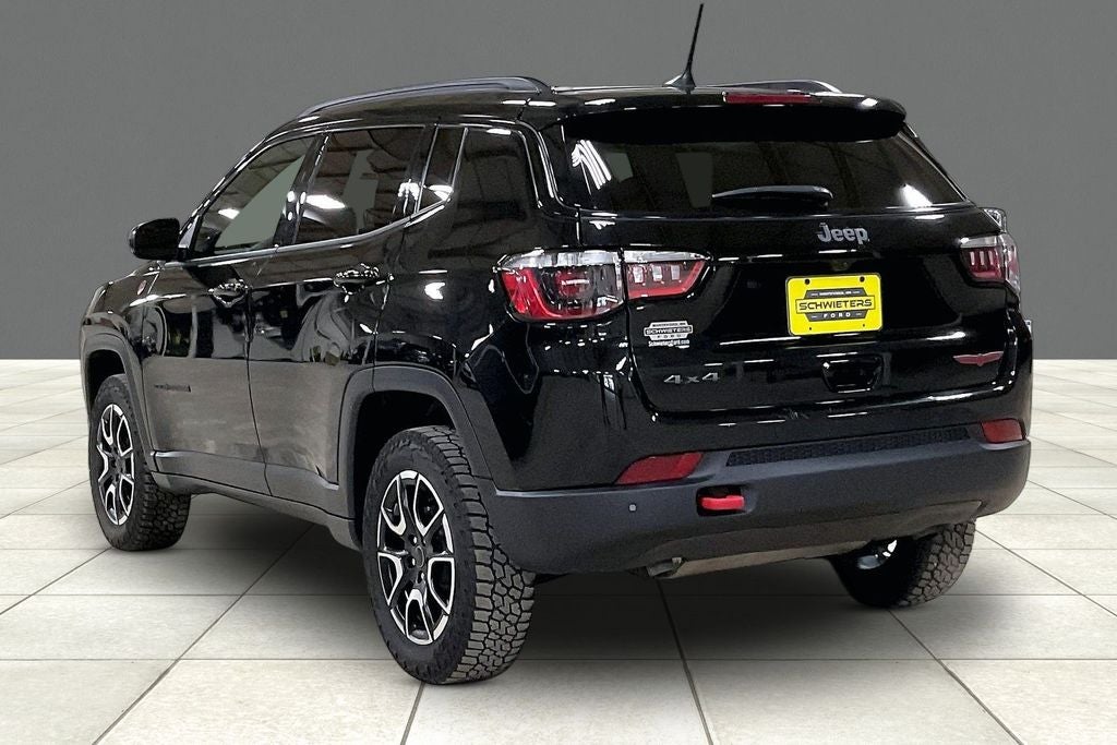 2025 Jeep Compass Trailhawk