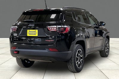 2025 Jeep Compass Trailhawk