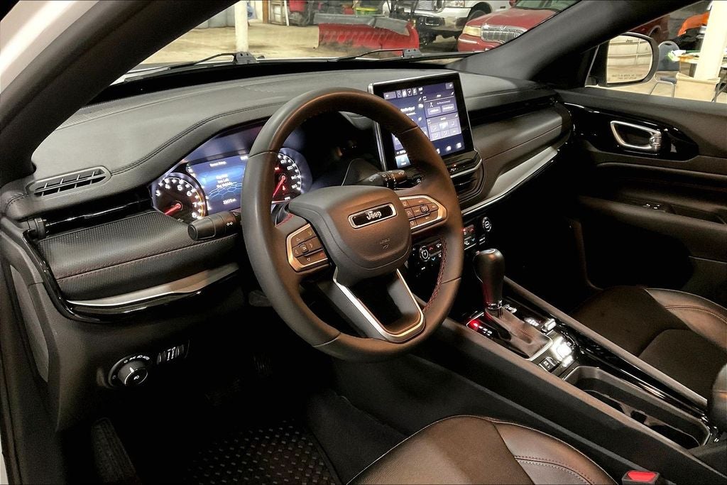 2025 Jeep Compass Trailhawk