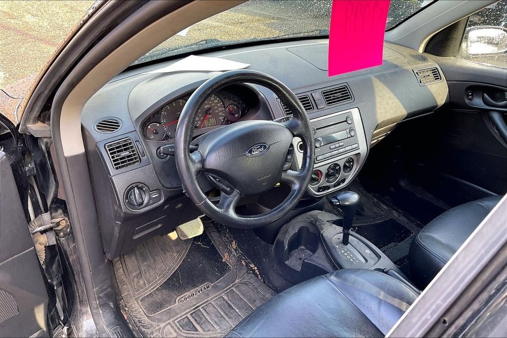 2005 Ford Focus ZX5 S