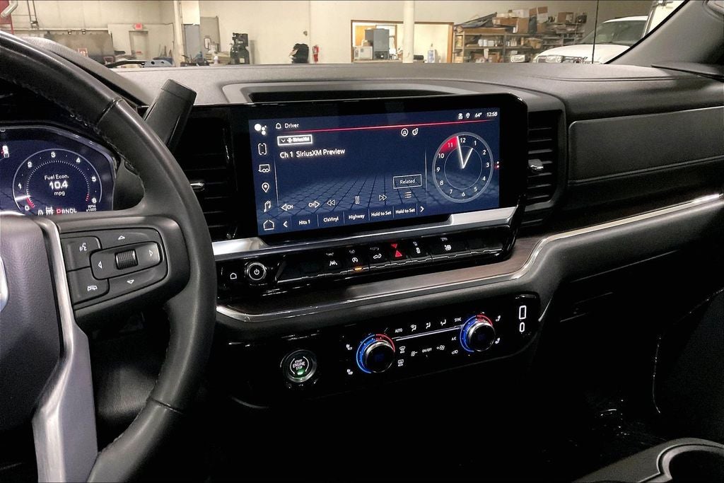 2024 GMC Sierra 1500 SLT