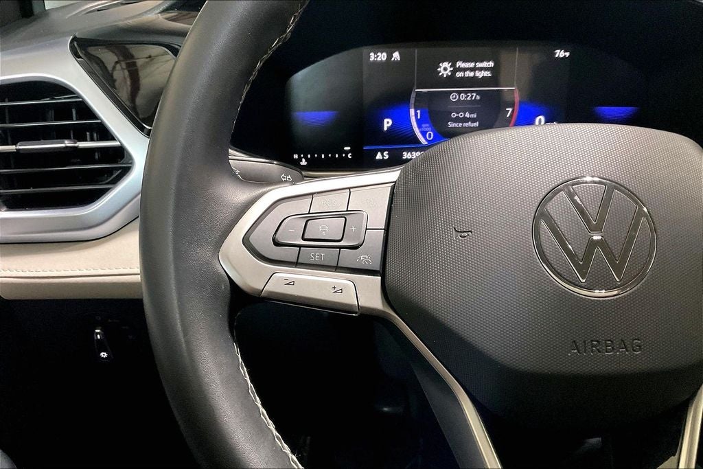 2025 Volkswagen Taos 1.5T SE