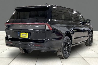 2025 Lincoln Navigator L Reserve