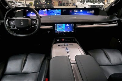 2025 Lincoln Navigator L Reserve