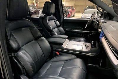 2025 Lincoln Navigator L Reserve