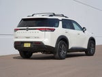 2023 Nissan Pathfinder SV