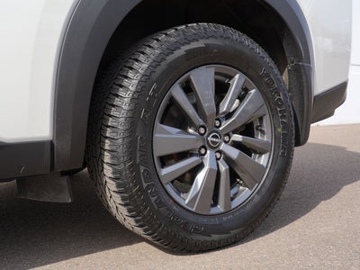 2023 Nissan Pathfinder SV