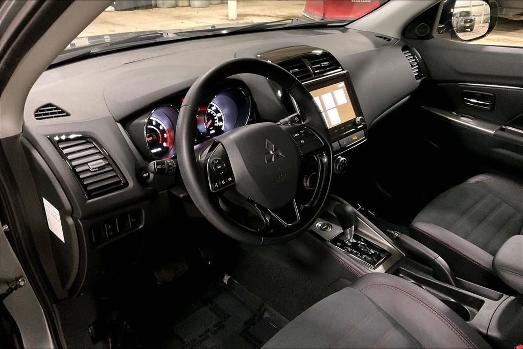 2025 Mitsubishi Outlander Sport 2.0 SE