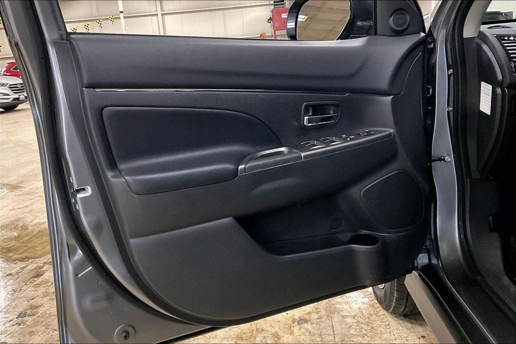 2025 Mitsubishi Outlander Sport 2.0 SE