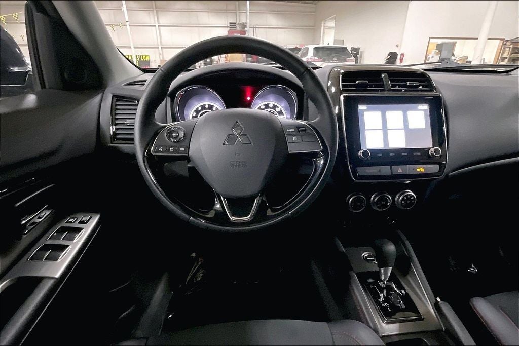 2025 Mitsubishi Outlander Sport 2.0 SE