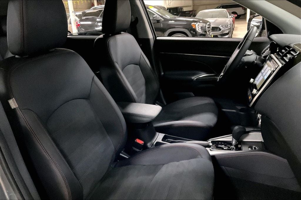 2025 Mitsubishi Outlander Sport 2.0 SE