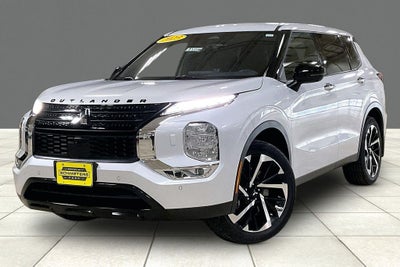 2023 Mitsubishi Outlander SE