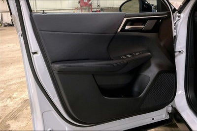 2023 Mitsubishi Outlander SE