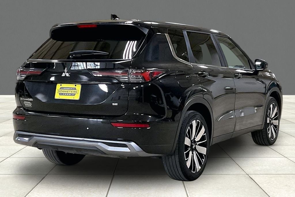 2025 Mitsubishi Outlander SE