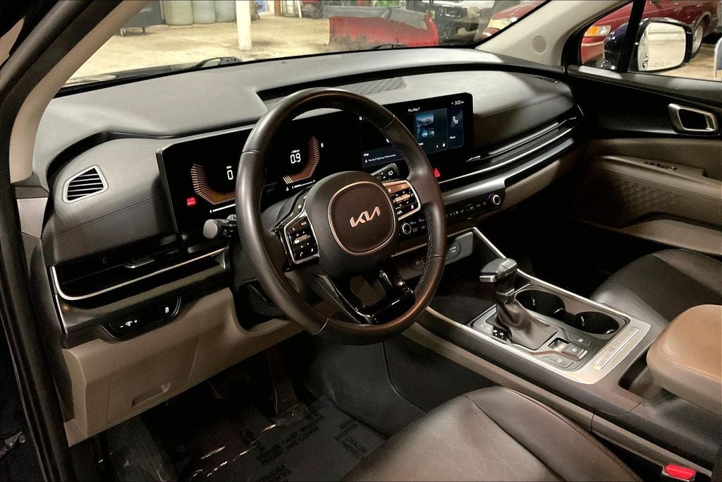 2025 Kia Carnival LXS