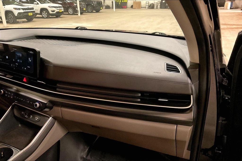2025 Kia Carnival LXS