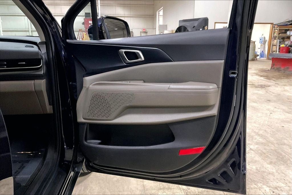 2025 Kia Carnival LXS