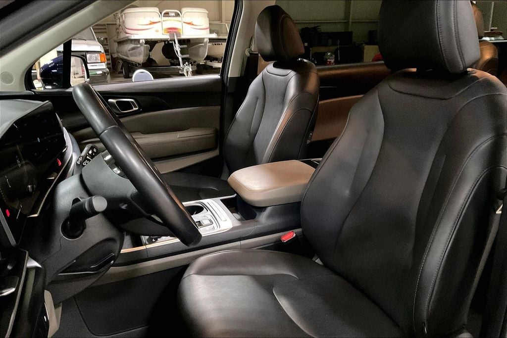 2025 Kia Carnival LXS