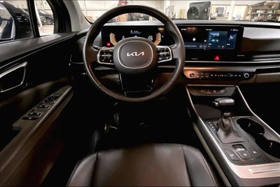 2025 Kia Carnival LXS