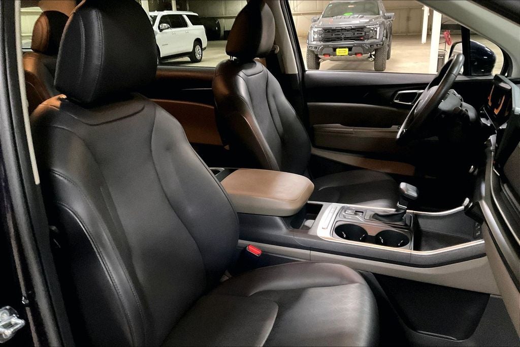 2025 Kia Carnival LXS