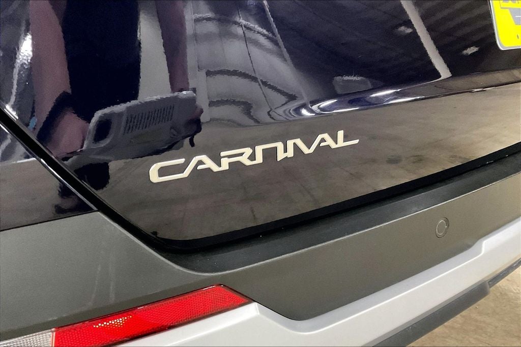 2025 Kia Carnival LXS