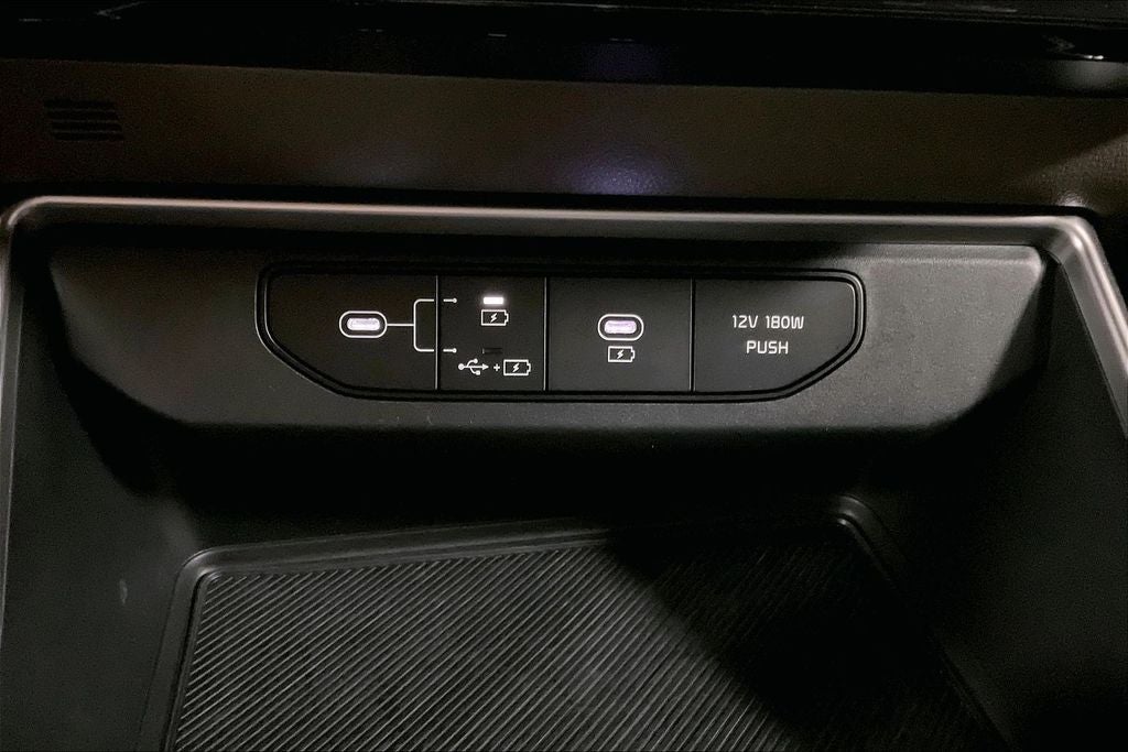 2025 Kia Carnival LXS