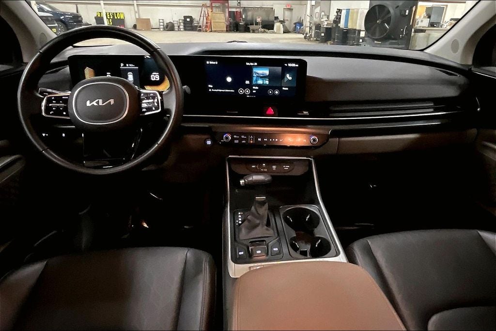 2025 Kia Carnival LXS