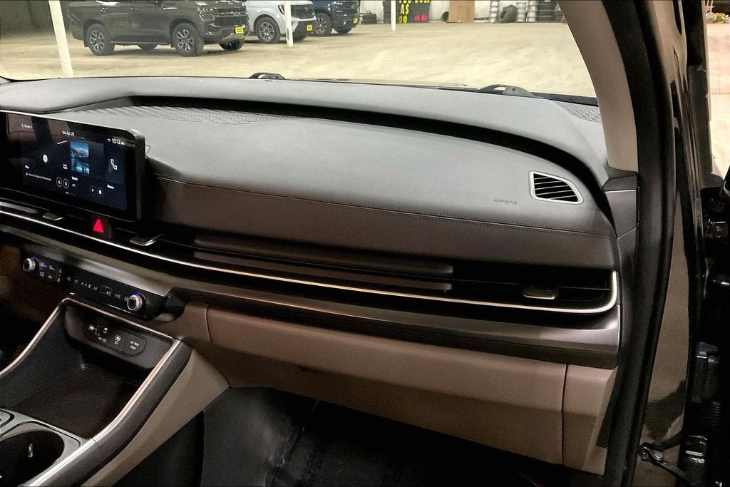 2025 Kia Carnival LXS