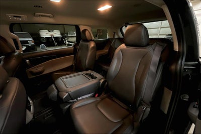 2025 Kia Carnival LXS