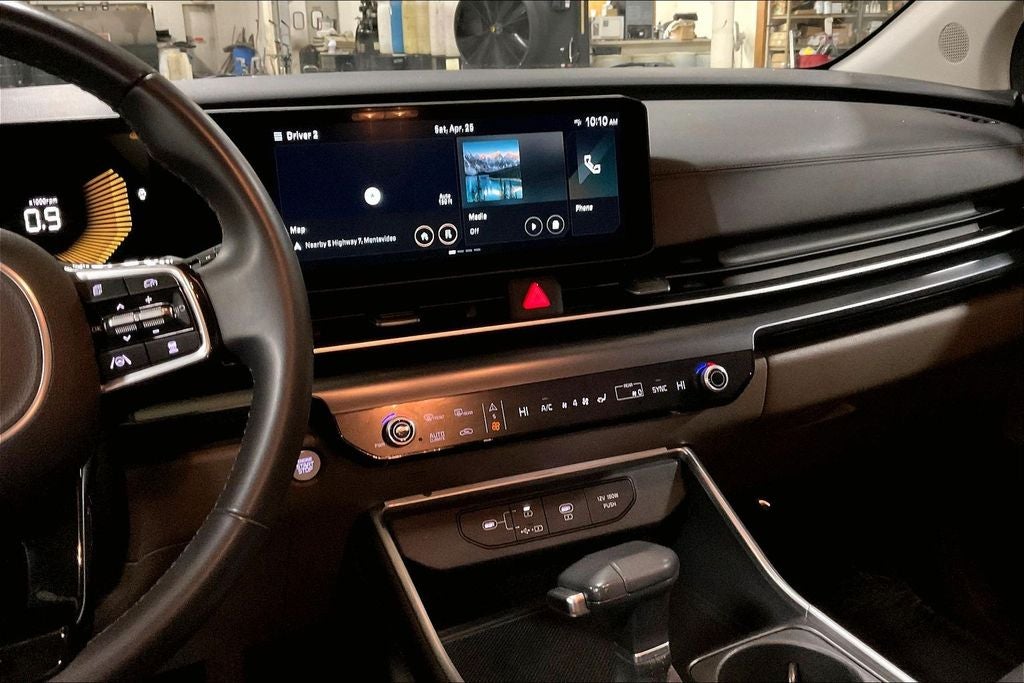 2025 Kia Carnival LXS